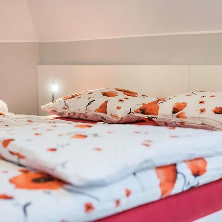 Alpen Living - 2 Stock
