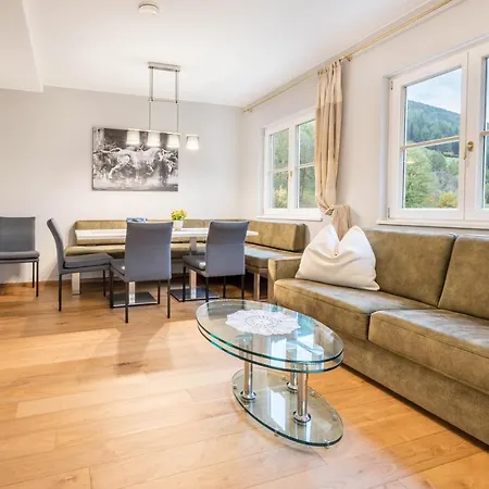 Apartment Alpen Living - 2 Stock *
